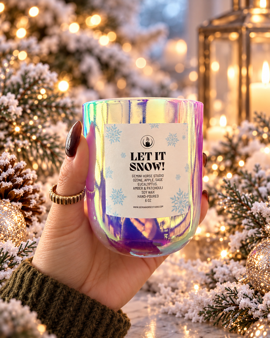 Let It Snow – Apple, Sage & Eucalyptus Winter Soy Candle, 6 oz